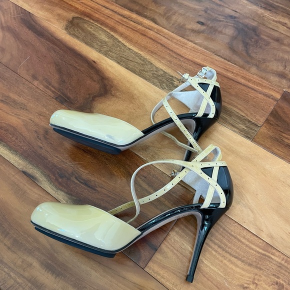 Hugo Boss Heels - Picture 8 of 9